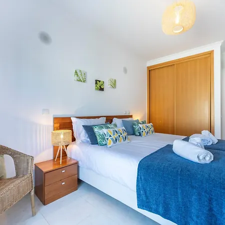 Bay Apartment